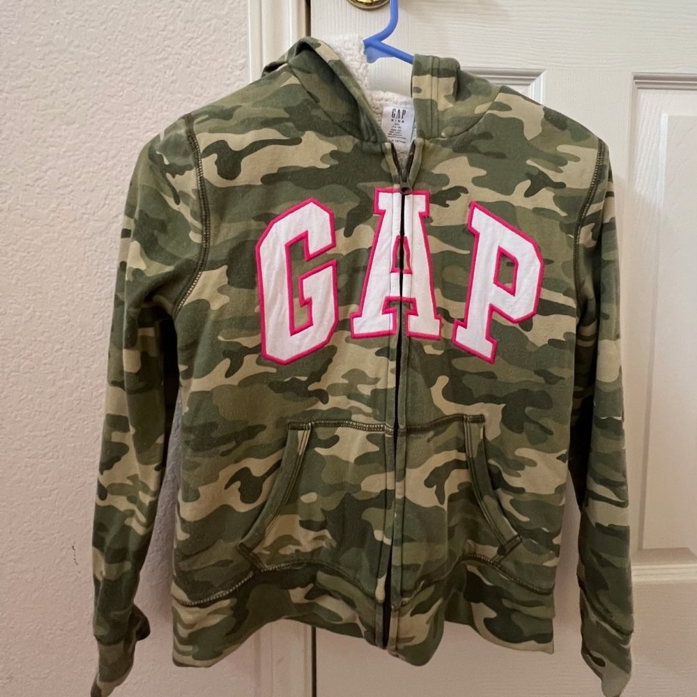 Gap kid sherpa lined logo hoodie size 14-16